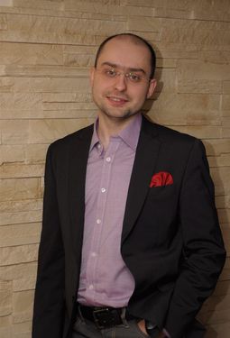 Dr Mariusz Kaniewski