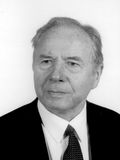 Prof. dr hab. Edward Kącki
